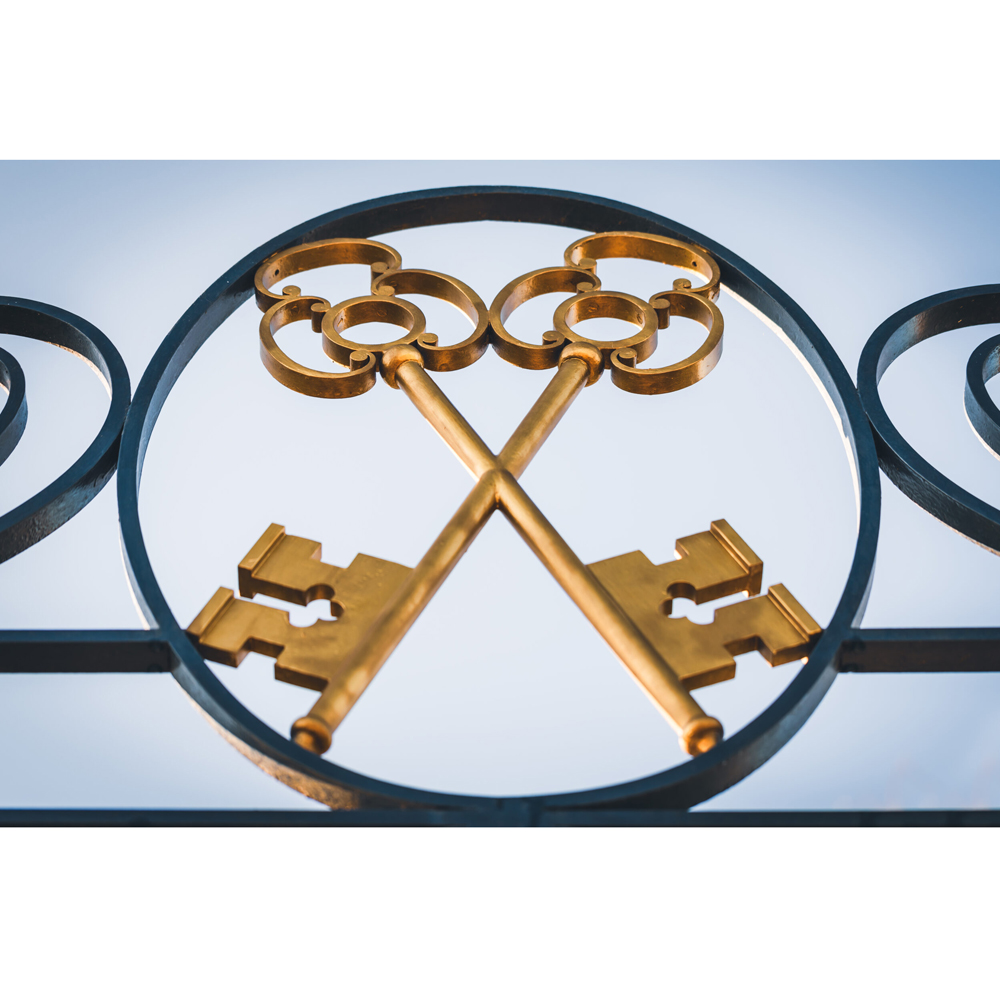 Chateau Saint-Pierre Logo